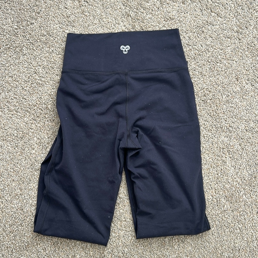 Aritzia leggings